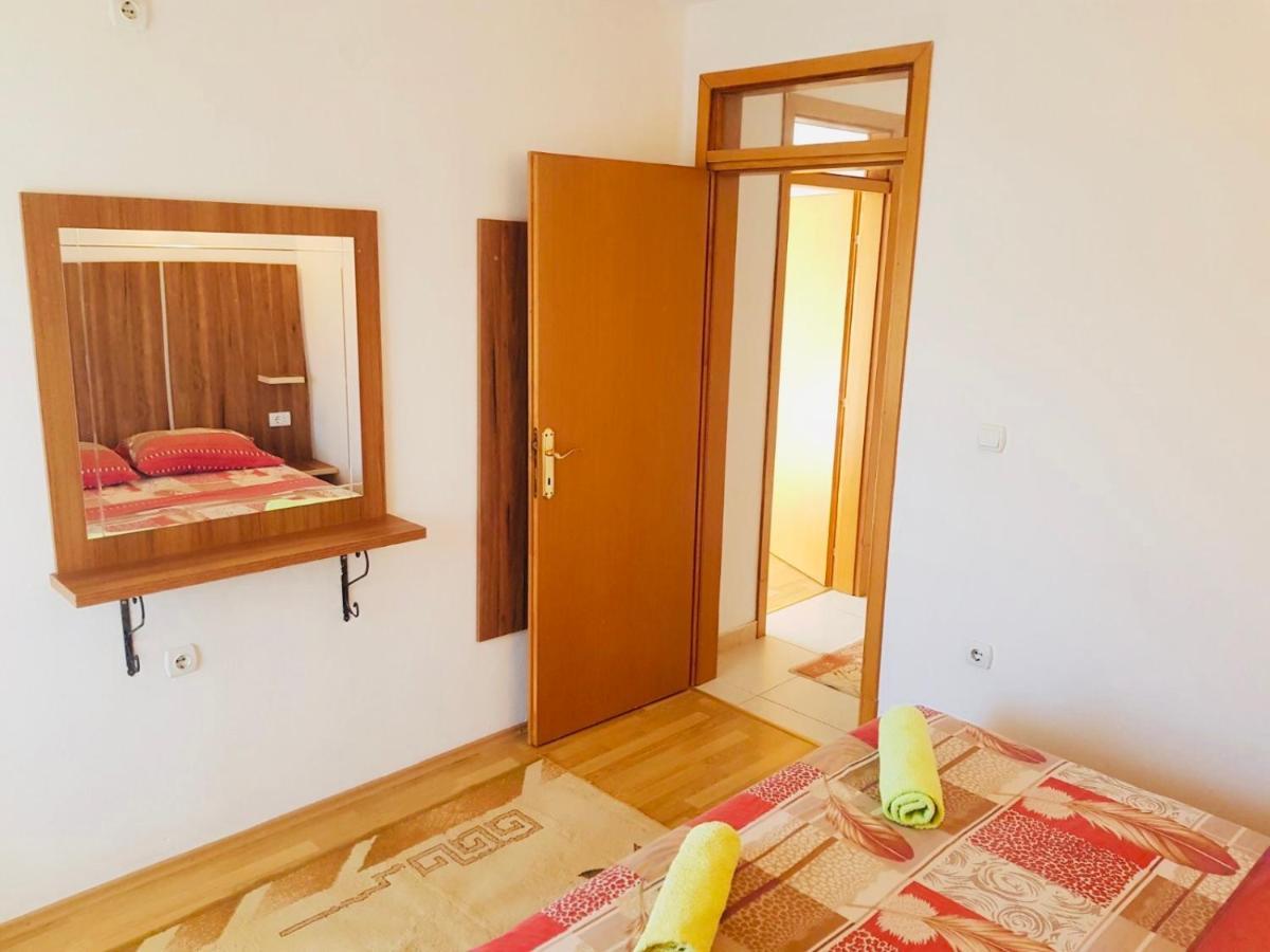 Apartments Flamingo Улцинь Екстер'єр фото