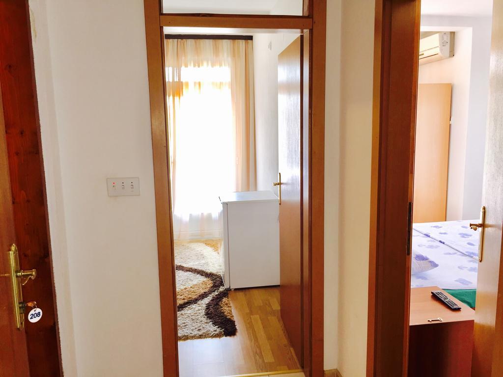 Apartments Flamingo Улцинь Екстер'єр фото