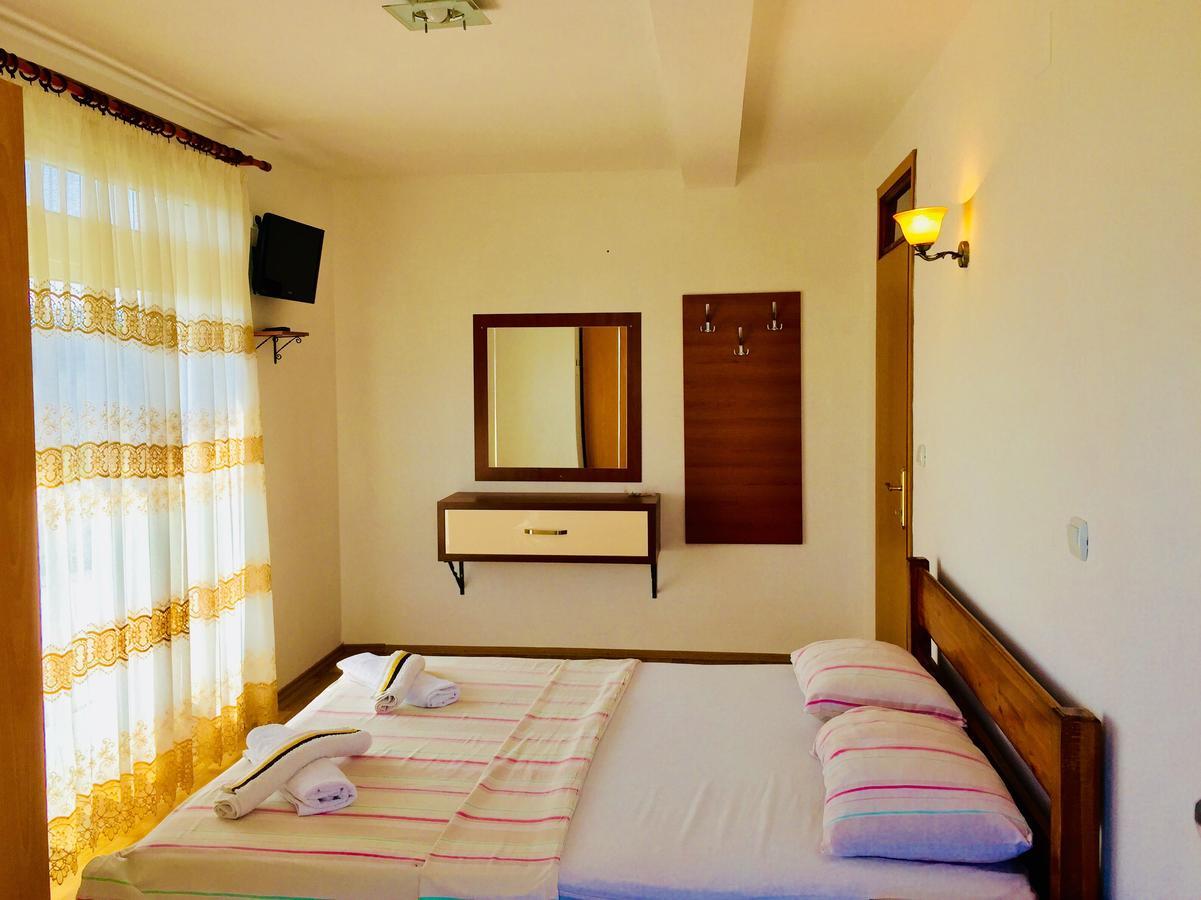 Apartments Flamingo Улцинь Екстер'єр фото